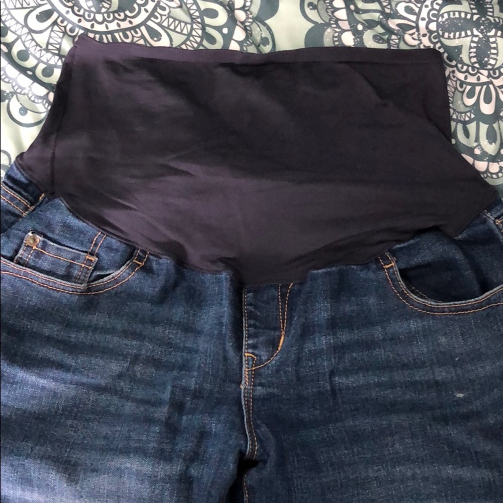 Maternity capri pants